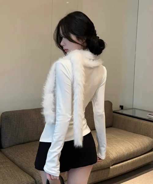 Alvia(アルビア)の「ファー付きトップス(その他トップス・レディース・ブラウン/ホワイト/ブラック・M)」の11枚目の写真