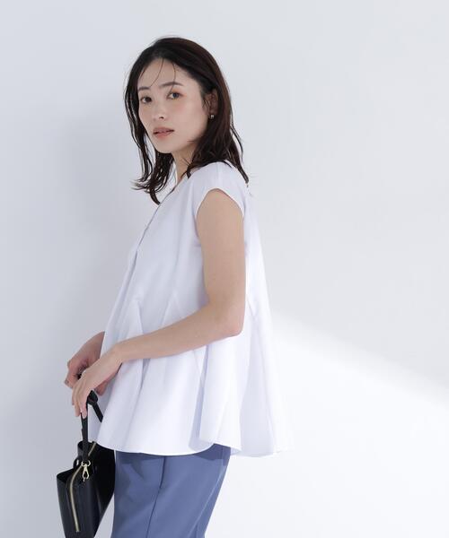 NATURAL BEAUTY BASIC（ナチュラルビューティーベーシック）の「マチフレアブラウス（シャツ/ブラウス・レディース・オフホワイト/ライトグリーン/ブラック・ﾌﾘ-）」の2枚目の写真