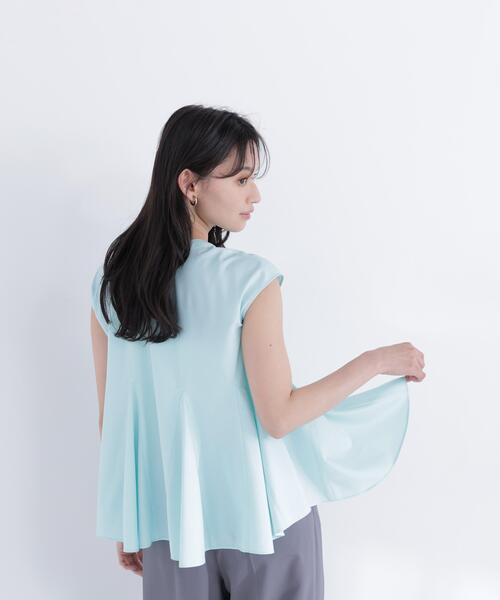 NATURAL BEAUTY BASIC（ナチュラルビューティーベーシック）の「マチフレアブラウス（シャツ/ブラウス・レディース・オフホワイト/ライトグリーン/ブラック・ﾌﾘ-）」の15枚目の写真