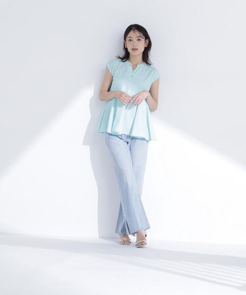 NATURAL BEAUTY BASIC（ナチュラルビューティーベーシック）の「マチフレアブラウス（シャツ/ブラウス・レディース・オフホワイト/ライトグリーン/ブラック・ﾌﾘ-）」の13枚目の写真
