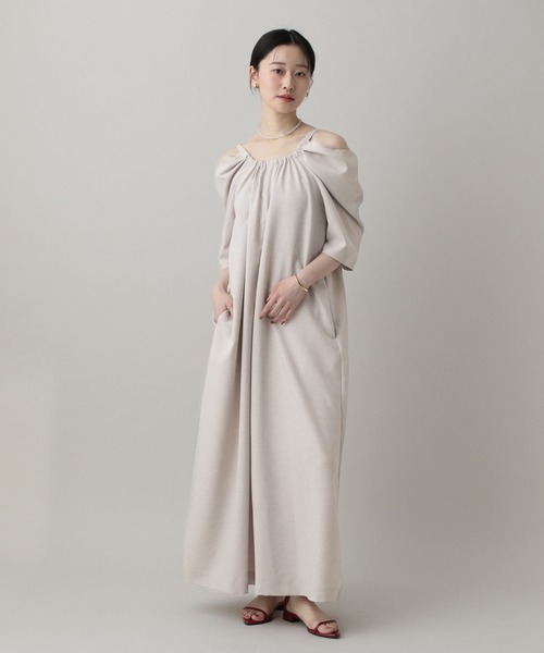 A part by(アパートバイ)の「オフショルリボンワンピース(ワンピース・レディース・ブラック/ベージュ・FREE)」の7枚目の写真