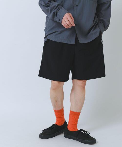 ITEMS URBANRESEARCH(アイテムズ アーバンリサーチ)の「『接触冷感/吸水速乾』多機能 ナイロンストレッチイージーショーツ(その他パンツ・メンズ・カーキ/ブラック/チャコールグレー・LARGE/MEDIUM)」の12枚目の写真