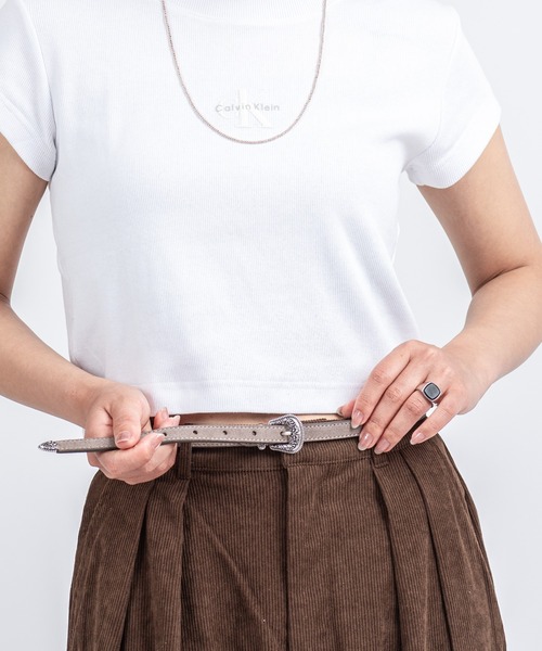 AULENTTI(オウレンティ)の「【AULENTTI/オウレンティ】レザー バックル ベルト 細ベルト イタリア製(ベルト・レディース・グレー/ブラウン系その他/ブラック/ダークブラウン・FREE)」の2枚目の写真