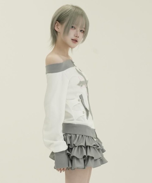 DustDevil(ダストデビル)の「『DustDevil/ダストデビル』Crash Off-Shoulder/オフショルトップス(その他トップス・レディース・ブラック/ホワイト・FREE)」の22枚目の写真