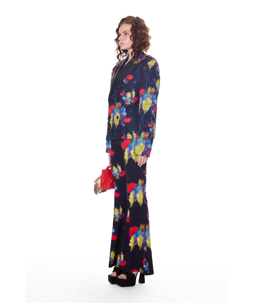 GREEDILOUS（グリディアス）の「Blur Floral Double Blazer（テーラードジャケット・レディース・その他・X-SMALL/SMALL/MEDIUM/LARGE）」の3枚目の写真