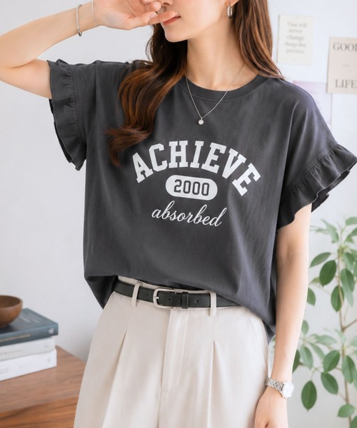 Salong hameu(サロン ハミュー)の「UVカット 接触冷感 袖フリル フロントプリントTシャツ/フレンチスリーブ カットソー(Tシャツ/カットソー・レディース・ホワイト系その他/ブラック/オフホワイト/チャコールグレー・M/L)」の1枚目の写真