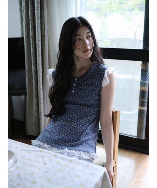 UGLY SHADOW(アグリーシャドウ)の「FLOWER LACE SLEEVELESS(BLUE)(Tシャツ/カットソー・レディース・その他・FREE)」の3枚目の写真