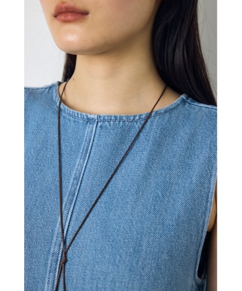 AZUL by moussy(アズールバイマウジー)の「【サイズ,身長別画像あり】甘撚りデニムワンピース 春服 夏服 ノースリーブ(ワンピース・レディース・ライトブルー/ワンウォッシュ・MEDIUM/SMALL)」の18枚目の写真