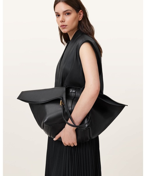 ALLSAINTS（オールセインツ）の「ARA LEATHER TOTE BAG | ARA レザー トート バッグ（トートバッグ・レディース・ブラック・ONE SIZE）」の2枚目の写真