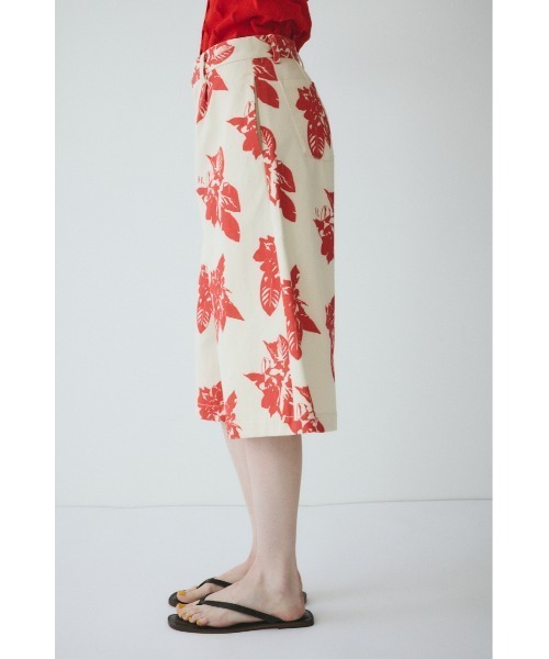 HeRIN.CYE(ヘリンドットサイ)の「Loose wide half pants / ルーズワイドハーフパンツ(その他パンツ・レディース・ブラック/レッド・38/36)」の12枚目の写真