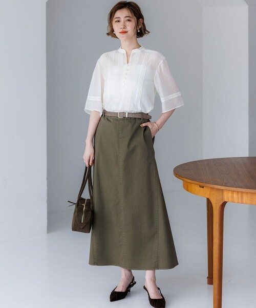 23区 L(ニジュウサンクオオキイサイズ)の「【WEB&一部店舗限定】はしごレース シアー トップス(シャツ/ブラウス・レディース・アイボリー系/ブラック系/ダークブラウン系/パイングリーン系/ダルブルー系・46/44)」の12枚目の写真