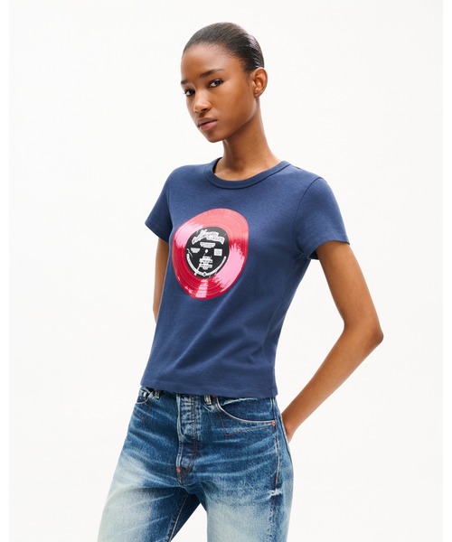 KENZO(ケンゾー)の「'KENZO Sounds' スモール フィット Tシャツ イン コットン(Tシャツ/カットソー・レディース・ブルー系その他・X-SMALL/MEDIUM/SMALL)」の2枚目の写真