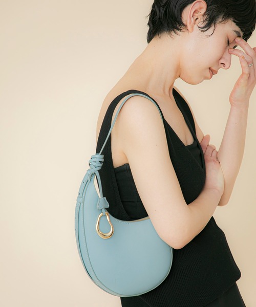 LE VERNIS（ル・ベルニ）の「LE VERNIS(ル・ベルニ)Poire mini shoulder（ショルダーバッグ・レディース・ブルー/ベージュ/ブラック・FREE）」の7枚目の写真