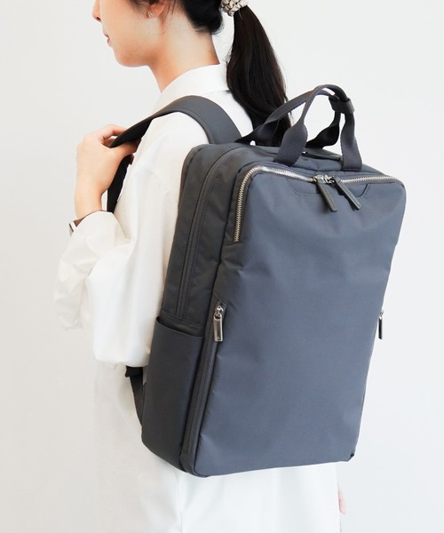 ace.(エース)の「フィッテムライト リュックサック A4サイズ 14インチ収納 15L 20392(ビジネスバッグ・レディース・ブラック/ダークグレー・FREE)」の14枚目の写真
