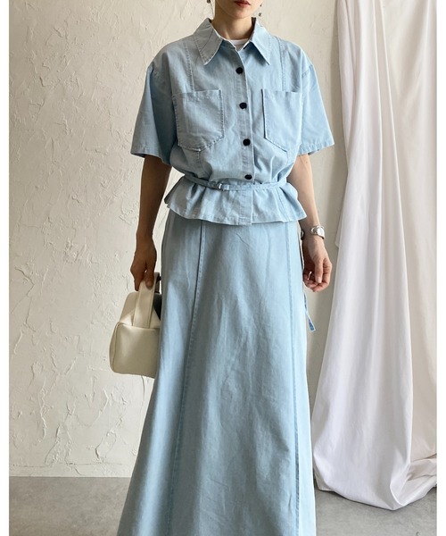 She's Closet(シーズクローゼット)の「サマーデニムダンガリーシャツ&スカートセットアップ(セットアップ・レディース・インディゴブルー/ライトブルー・FREE)」の4枚目の写真