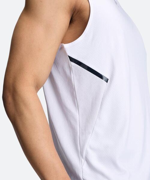 UNDER ARMOUR（アンダーアーマー）の「UAアーマードライ スリーブレス シャツ（トレーニング/メンズ）（タンクトップ・メンズ・ホワイト・S/L/M/2XL/XL）」の5枚目の写真
