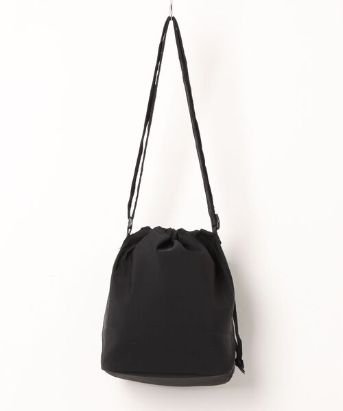 VIBGYOR(ヴィブジョー)の「Mignonjour/ポケット巾着ショルダーバッグ M2957(ショルダーバッグ・レディース・ブラック/ベージュ/アイボリー・FREE)」の10枚目の写真