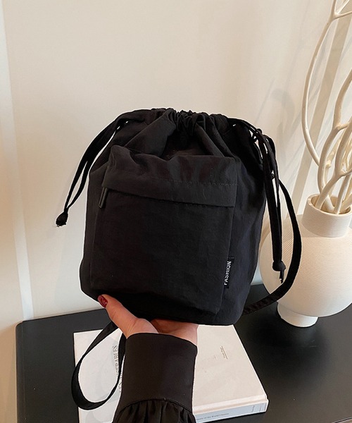 VIBGYOR(ヴィブジョー)の「Mignonjour/ポケット巾着ショルダーバッグ M2957(ショルダーバッグ・レディース・ブラック/ベージュ/アイボリー・FREE)」の8枚目の写真
