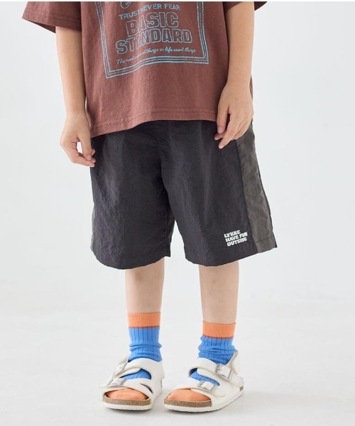 LYKKE(リッケ)の「ナイロン切替えハーフパンツ(その他パンツ・キッズ・ブラック/ブルー/ピンク/グリーン・90/110/100/120/150/140/130)」の1枚目の写真