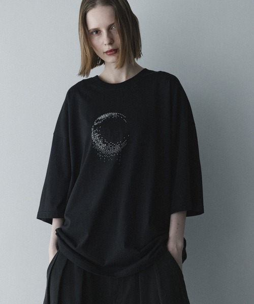 remer（リメール）の「ルーズオーバーサイズグラフィックT / loose oversized graphic Tee〈shadow moon〉（Tシャツ/カットソー・メンズ・ブラック・SMALL/LARGE/X-SMALL/MEDIUM）」の5枚目の写真