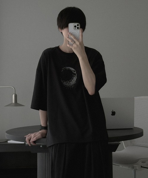 remer（リメール）の「ルーズオーバーサイズグラフィックT / loose oversized graphic Tee〈shadow moon〉（Tシャツ/カットソー・メンズ・ブラック・SMALL/LARGE/X-SMALL/MEDIUM）」の11枚目の写真