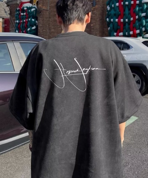 KELVIN(ケルヴァン)の「Signature Loose Tee シグネチャールーズTシャツ(Tシャツ/カットソー・メンズ・ホワイト/ブラック/カーキ・FREE)」の13枚目の写真