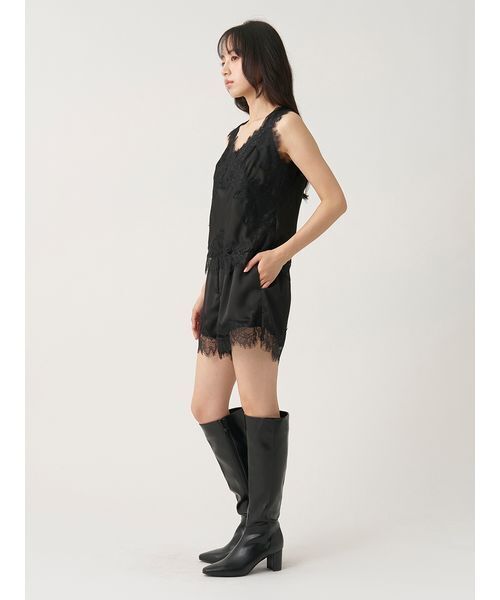 SNIDEL(スナイデル)の「レーストリムサテンショートパンツ(その他パンツ・レディース・グレー/ブラック/オフホワイト・0/1)」の22枚目の写真