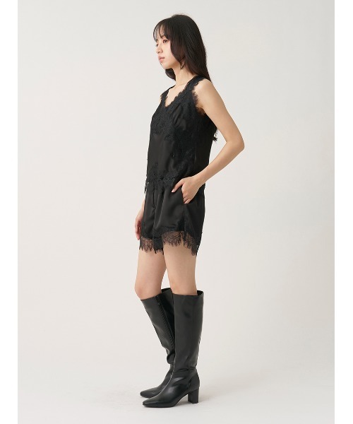 SNIDEL(スナイデル)の「レーストリムサテンショートパンツ(その他パンツ・レディース・グレー/ブラック/オフホワイト・0/1)」の11枚目の写真
