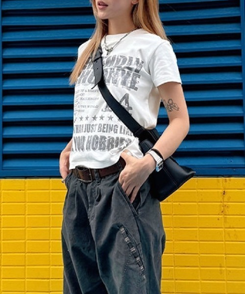 SHEENA(シーナ)の「グランジナンバリングロゴ半袖Tシャツ(Tシャツ/カットソー・レディース・ブラック/グレー/ホワイト・M)」の21枚目の写真