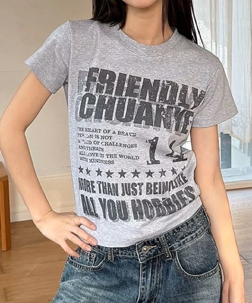 SHEENA(シーナ)の「グランジナンバリングロゴ半袖Tシャツ(Tシャツ/カットソー・レディース・ブラック/グレー/ホワイト・M)」の5枚目の写真