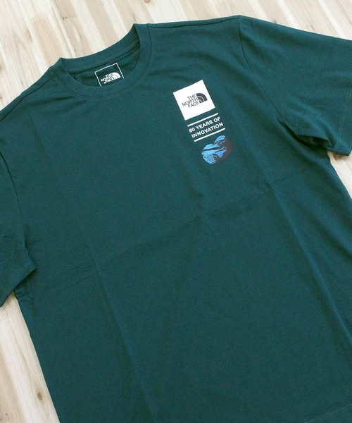 THE NORTH FACE（ザノースフェイス）の「TNF ベースキャンプ ダッフル バックプリント Tシャツ M BC DUFFEL RELAXED SS TEE GRAPHIC-AP（Tシャツ/カットソー・メンズ・グリーン/ホワイト・M/L/XL）」の9枚目の写真