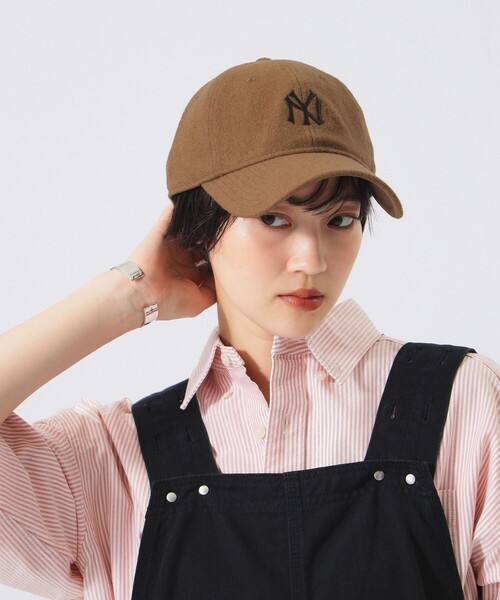 BEAMS BOY(ビームスボーイ)の「【別注】NEW ERA / 920 メルトンウール MLB キャップ(キャップ・レディース・ベージュ/ネイビー/チャコールグレー・ONE SIZE)」の2枚目の写真