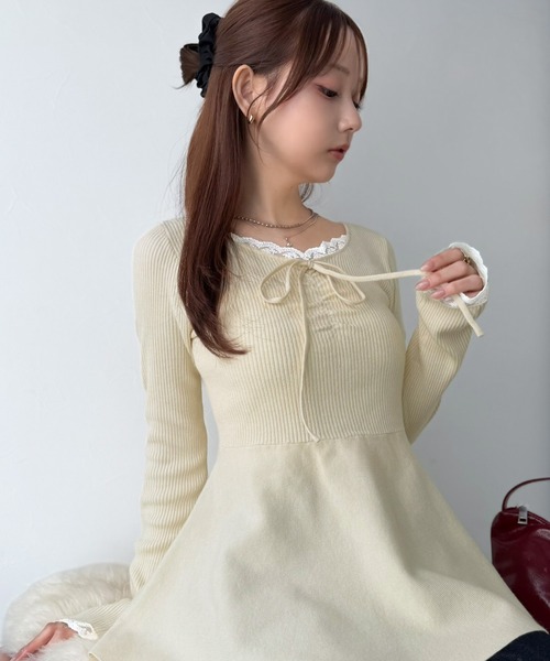 mily bilet(ミウィビレット)の「【mily bilet】甘さをひとさじ、華やぐ大人ガーリー。レースレイヤード風ギャザーリボンペプラムニット(長袖)(ニット/セーター・レディース・アイボリー/ブラウン/チャコール・LARGE/SMALL/X-LARGE/MEDIUM)」の14枚目の写真