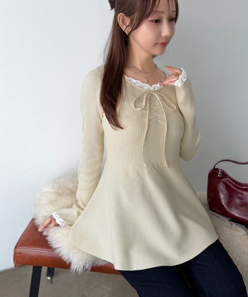 mily bilet(ミウィビレット)の「【mily bilet】甘さをひとさじ、華やぐ大人ガーリー。レースレイヤード風ギャザーリボンペプラムニット(長袖)(ニット/セーター・レディース・アイボリー/ブラウン/チャコール・LARGE/SMALL/X-LARGE/MEDIUM)」の16枚目の写真