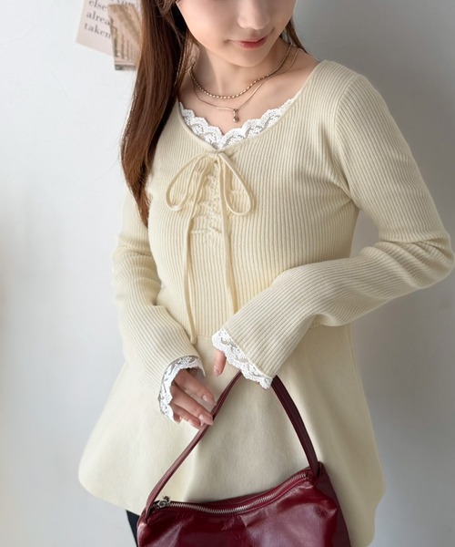 mily bilet(ミウィビレット)の「【mily bilet】甘さをひとさじ、華やぐ大人ガーリー。レースレイヤード風ギャザーリボンペプラムニット(長袖)(ニット/セーター・レディース・アイボリー/ブラウン/チャコール・LARGE/SMALL/X-LARGE/MEDIUM)」の17枚目の写真