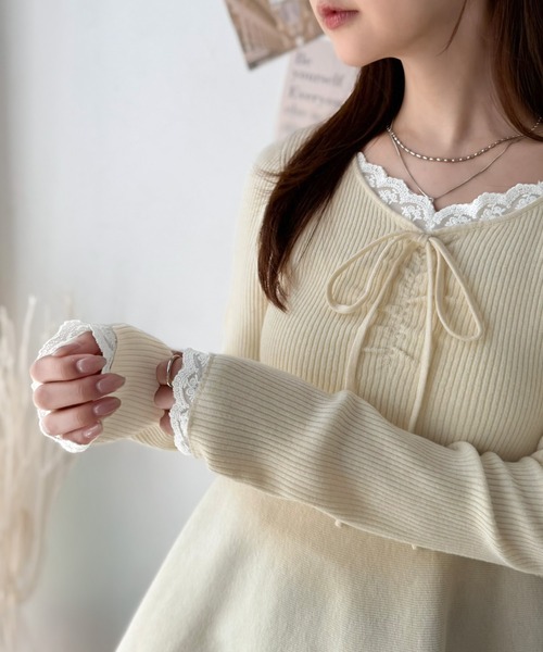 mily bilet(ミウィビレット)の「【mily bilet】甘さをひとさじ、華やぐ大人ガーリー。レースレイヤード風ギャザーリボンペプラムニット(長袖)(ニット/セーター・レディース・アイボリー/ブラウン/チャコール・LARGE/SMALL/X-LARGE/MEDIUM)」の13枚目の写真