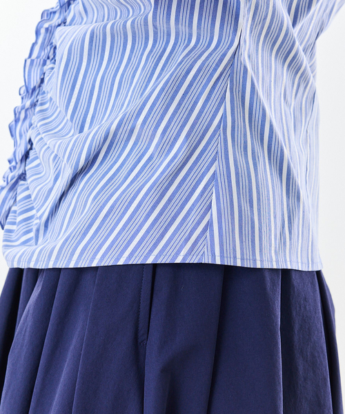 NARACAMICIE(ナラカミーチェ)の「【NARACAMICIE】ストレッチストライプフロントギャザー七分袖シャツ(シャツ/ブラウス・レディース・ブラウン/ブルー・M/S/L/XL)」の9枚目の写真