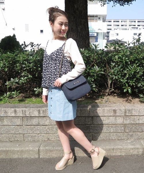 Chico（チコ）の「前開き台形ボックススカート（デニムスカート・レディース・ホワイト/ライトブルー/アクア・FREE）」の17枚目の写真