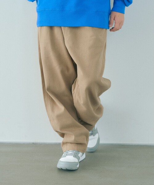 Gramicci(グラミチ)の「【別注】<GRAMICCI>ワイドテーパードパンツ / キッズ 140cm-150cm(チノパンツ・キッズ・ダークグレー/オフホワイト/ベージュ・140cm/150cm)」の3枚目の写真
