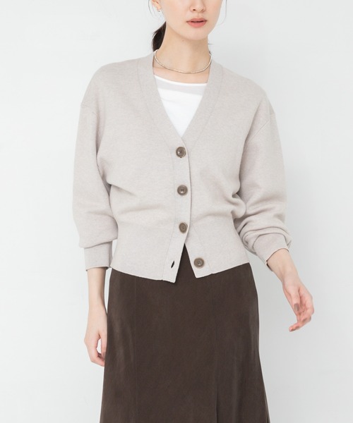 URBAN RESEARCH(アーバンリサーチ)の「コットンカシミヤVネックショートカーディガン(ニット/セーター・レディース・ベージュ/チャコールグレー/ブラック・FREE)」の3枚目の写真