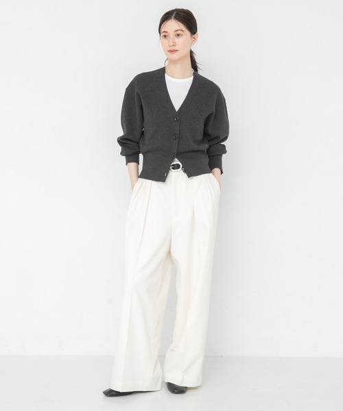 URBAN RESEARCH(アーバンリサーチ)の「コットンカシミヤVネックショートカーディガン(ニット/セーター・レディース・ベージュ/チャコールグレー/ブラック・FREE)」の10枚目の写真