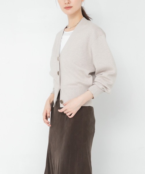 URBAN RESEARCH(アーバンリサーチ)の「コットンカシミヤVネックショートカーディガン(ニット/セーター・レディース・ベージュ/チャコールグレー/ブラック・FREE)」の14枚目の写真