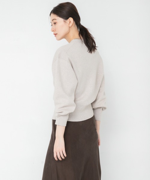 URBAN RESEARCH(アーバンリサーチ)の「コットンカシミヤVネックショートカーディガン(ニット/セーター・レディース・ベージュ/チャコールグレー/ブラック・FREE)」の15枚目の写真