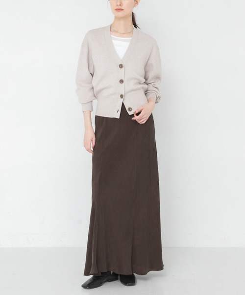 URBAN RESEARCH(アーバンリサーチ)の「コットンカシミヤVネックショートカーディガン(ニット/セーター・レディース・ベージュ/チャコールグレー/ブラック・FREE)」の16枚目の写真