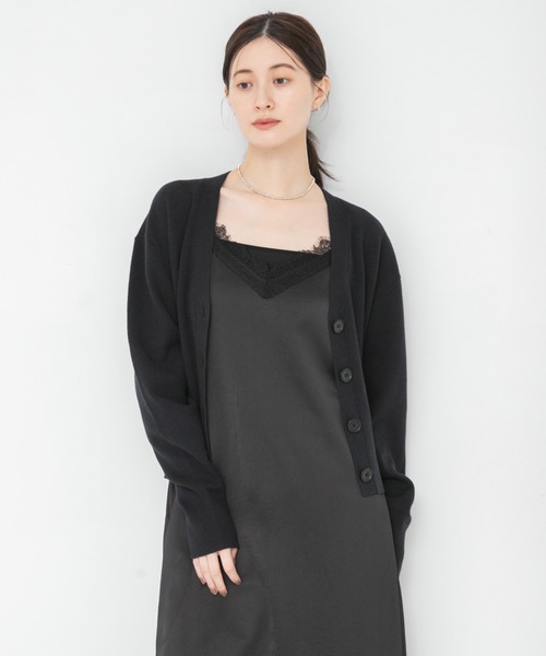 URBAN RESEARCH(アーバンリサーチ)の「コットンカシミヤVネックショートカーディガン(ニット/セーター・レディース・ベージュ/チャコールグレー/ブラック・FREE)」の20枚目の写真