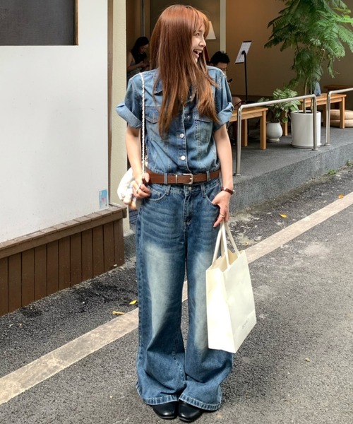 Aelina(エリナ)の「デニムシャツ&ハイウエストデニムパンツセットアップ(セットアップ・レディース・ブルー・S/M/L)」の10枚目の写真