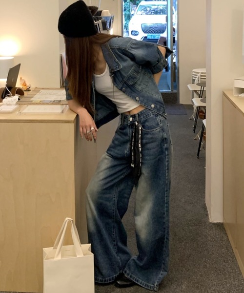 Aelina(エリナ)の「デニムシャツ&ハイウエストデニムパンツセットアップ(セットアップ・レディース・ブルー・S/M/L)」の6枚目の写真