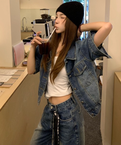 Aelina(エリナ)の「デニムシャツ&ハイウエストデニムパンツセットアップ(セットアップ・レディース・ブルー・S/M/L)」の2枚目の写真
