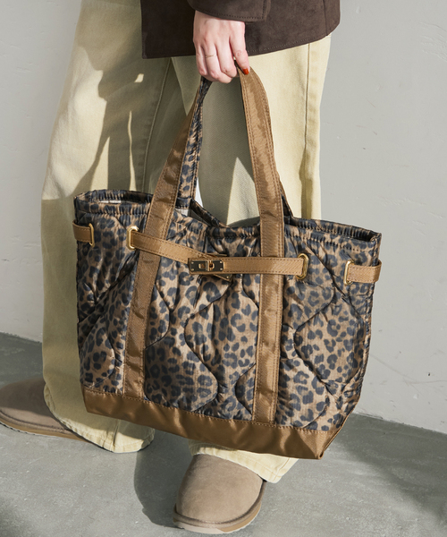 Spick & Span(スピックアンドスパン)の「SITA PARANTICA/シータパランティカ TOTE-RPP-S LEOPARD M バッグ(トートバッグ・レディース・キャメル・FREE)」の4枚目の写真