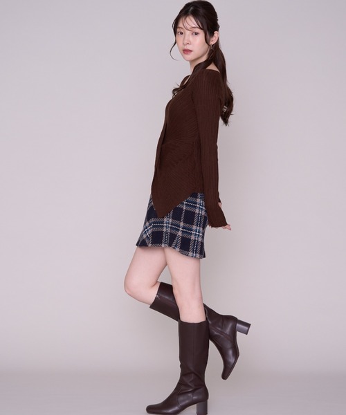 MISCH MASCH(ミッシュマッシュ)の「2026秋冬新作 ツイストデザインVネックニット(ニット/セーター・レディース・アイボリー/ピンク/ブラウン・フリ-)」の14枚目の写真